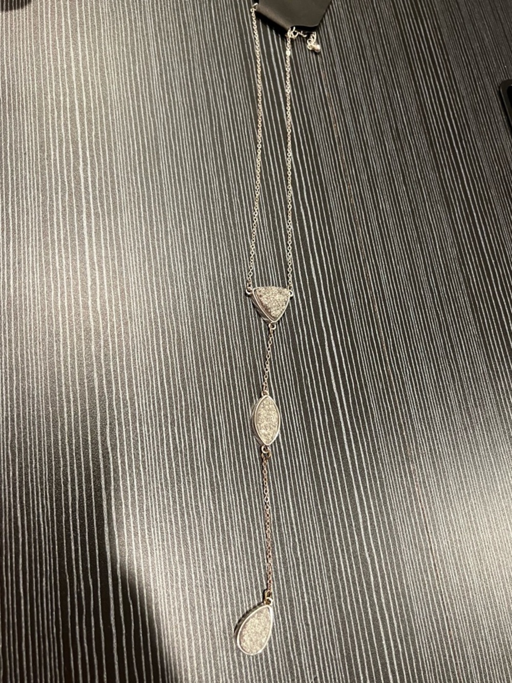 Paparazzi Inspired Silver Silver-Tone Dangle Pendant Necklace NIP